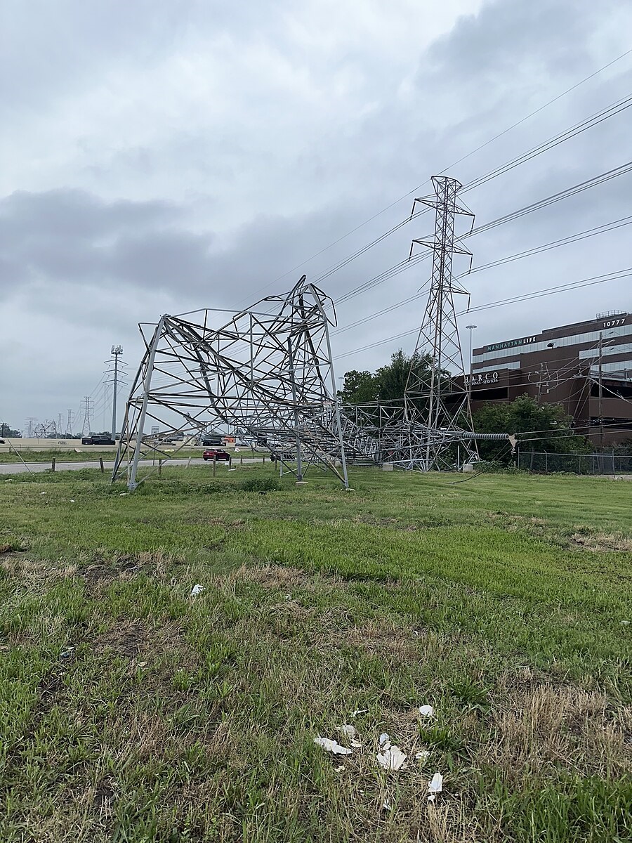 Crews Restore Power After Extreme Weather Wreaks Havoc in Houston